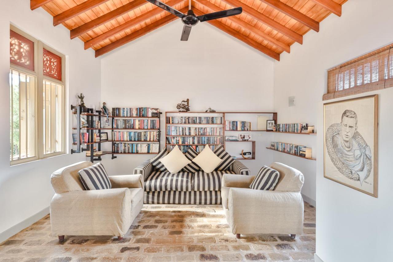 Villa Hundira Негомбо Екстериор снимка