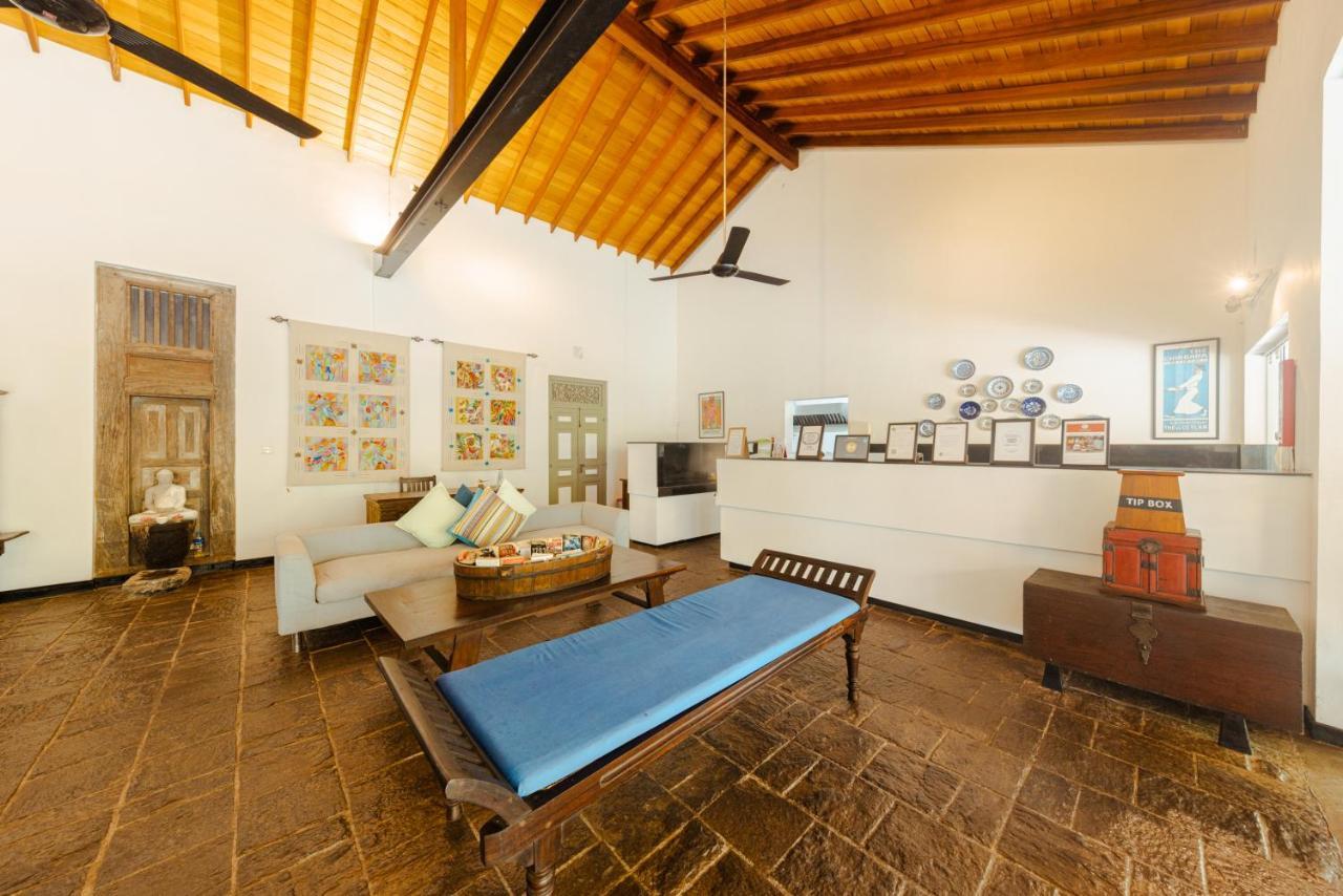Villa Hundira Негомбо Екстериор снимка