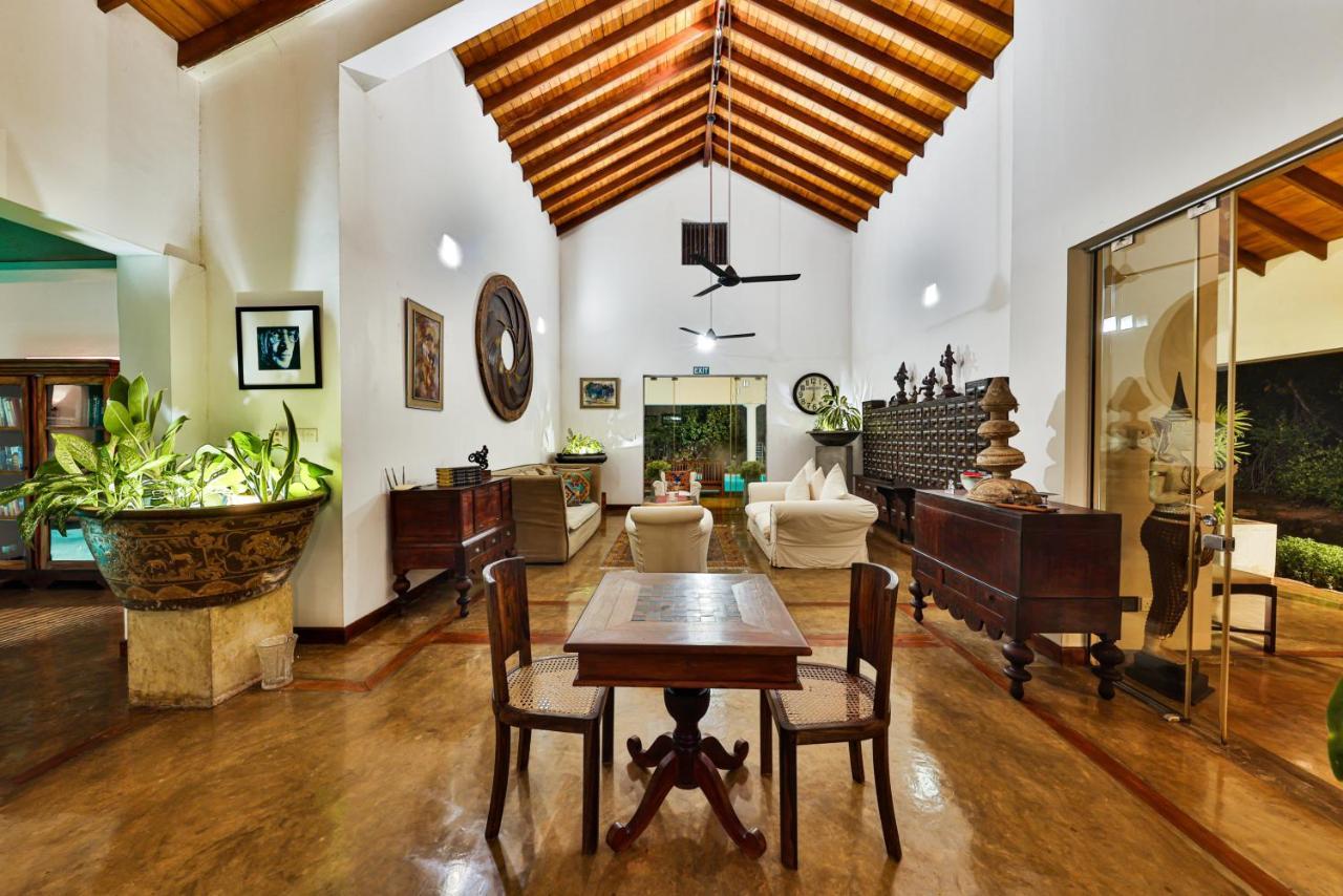 Villa Hundira Негомбо Екстериор снимка