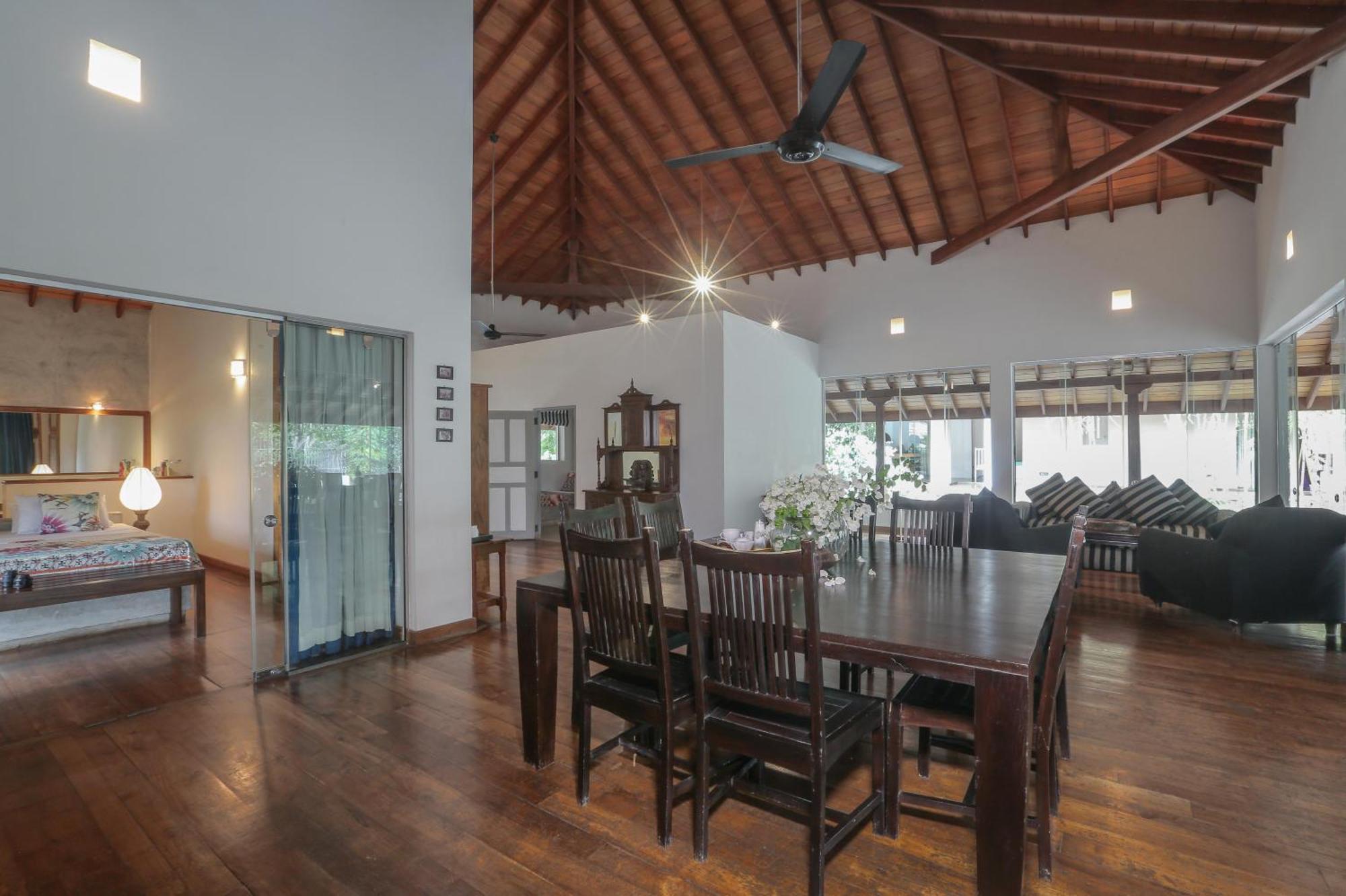Villa Hundira Негомбо Екстериор снимка